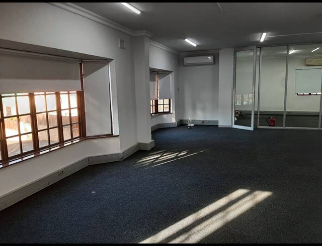 88M² OFFICE TO LET IN HILLCREST CENTRAL